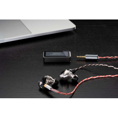 Nowość: Violectric Chronos DAC ze wzmacniaczem słuchawkowym dla urządzeń mobilnych