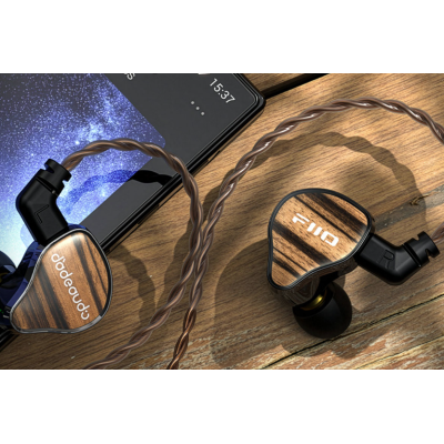 Nowość: Koniec z podatkiem od luksusu - FiiO JH13 udowadnia, że dobry dźwięk nie musi kosztować fortuny